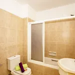 Townhouse Moreton - Moradia Com Jacuzzi E Piscina - *