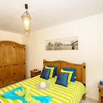 Semesterbostad Townhouse Moreton - Moradia Com Jacuzzi E Piscina - *
