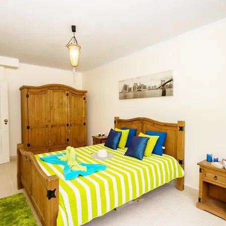 Townhouse Moreton By Algarve Vacation Portimao
