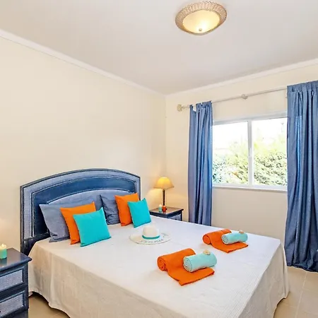 Townhouse Moreton - Moradia Com Jacuzzi E Piscina - *
