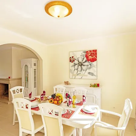 Townhouse Moreton - Moradia Com Jacuzzi E Piscina - Casa de Férias Portimão