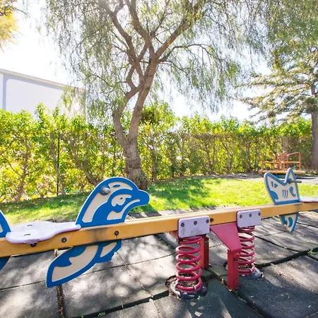 Casa de Férias Townhouse Moreton - Moradia Com Jacuzzi E Piscina - *